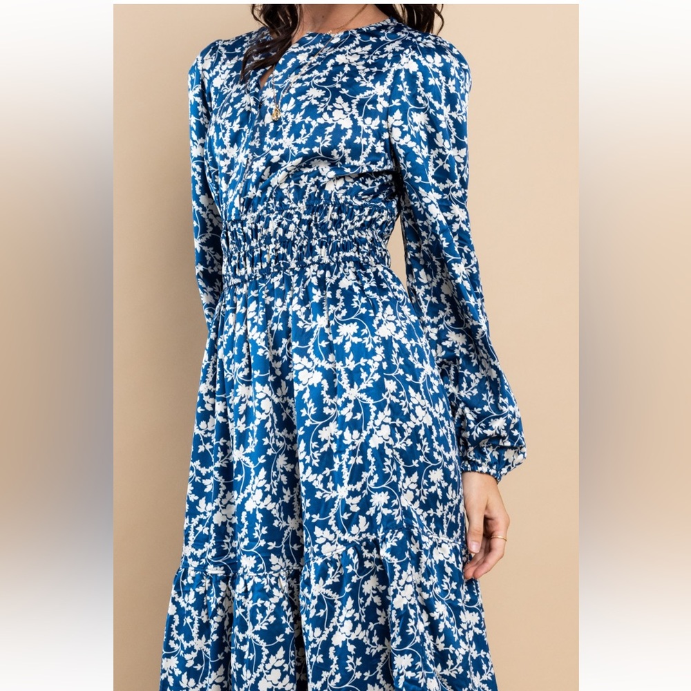 36 Boho Floral Printed Satin Tiered Maxi Dress - Picture 5 of 5